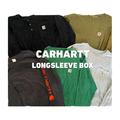 Partij vintage Carhartt workwear longsleeves voor wholesale inkoop, inclusief populaire pocket shirts en items met mouwprint.